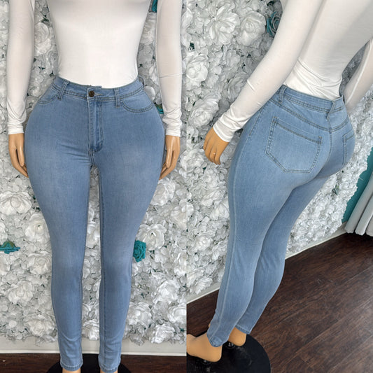“Shape Me” Highwaisted Jeans