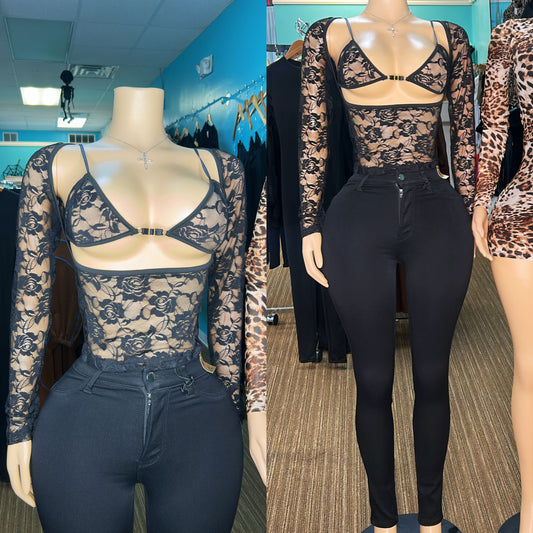 "Sitting Pretty” Lace Top