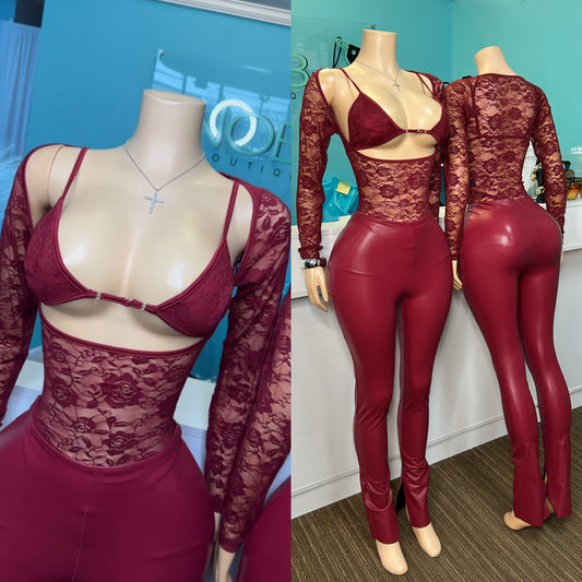 "Sitting Pretty” Lace Bodysuit